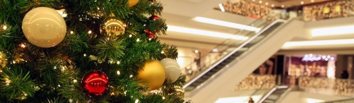 Consumer shopping trends this holiday: omnichannel retailing is good but social responsibility is better.