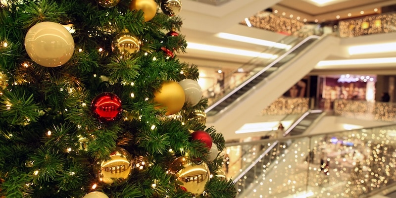 IMM GS November Blogs - Holiday-festive-season-shopping-family-gifts