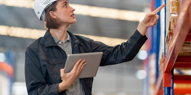 Women-factory-supply-chain-hard-hat